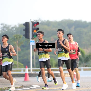 Runner Photo 6488831