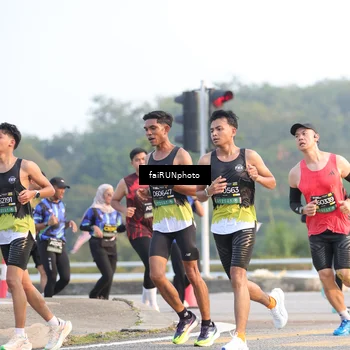 Runner Photo 6488855