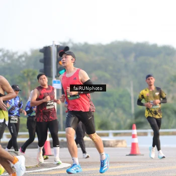 Runner Photo 6488858