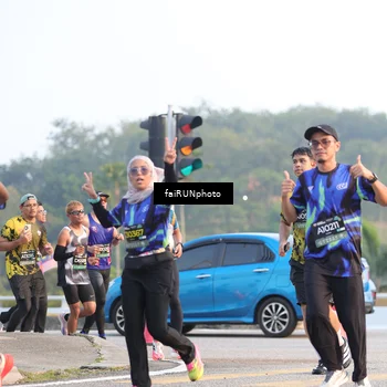 Runner Photo 6488957