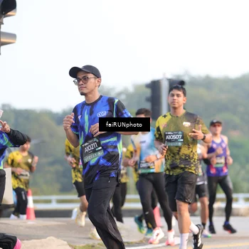 Runner Photo 6489028