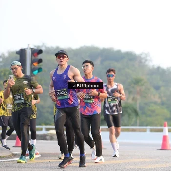 Runner Photo 6489071