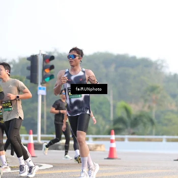 Runner Photo 6489122