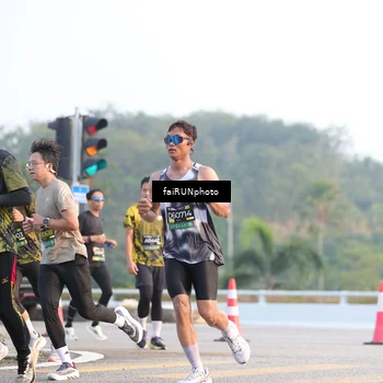 Runner Photo 6489135