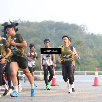 Runner Photo 6489158