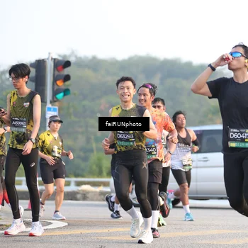 Runner Photo 6489208