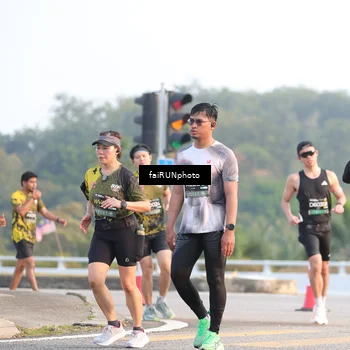 Runner Photo 6489228