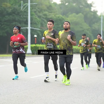 Runner Photo 6489253