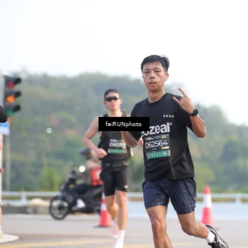 Runner Photo 6489271