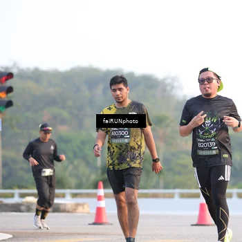 Runner Photo 6489354