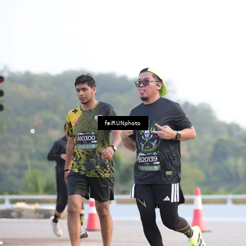 Runner Photo 6489375