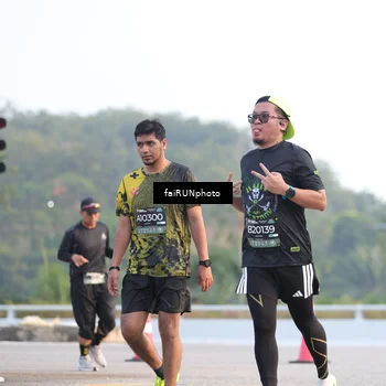 Runner Photo 6489377
