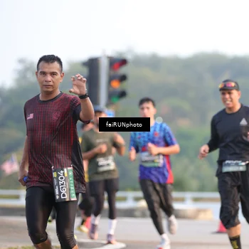 Runner Photo 6489411