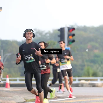 Runner Photo 6489412