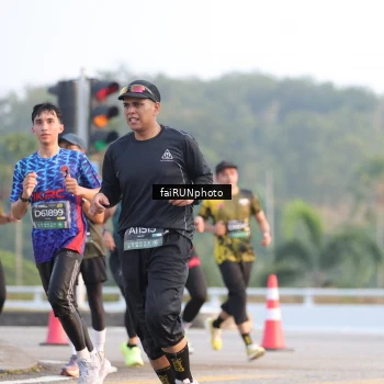 Runner Photo 6489462