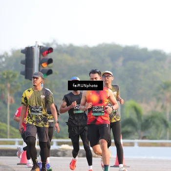 Runner Photo 6489749