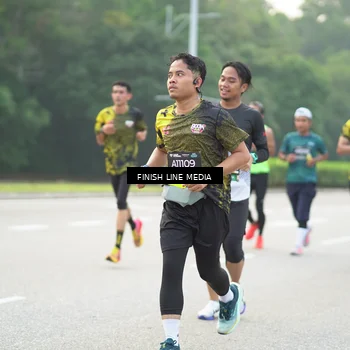Runner Photo 6489753