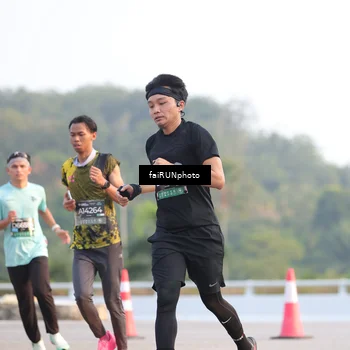 Runner Photo 6489755