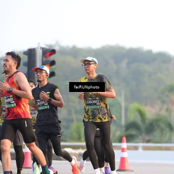 Runner Photo 6489760