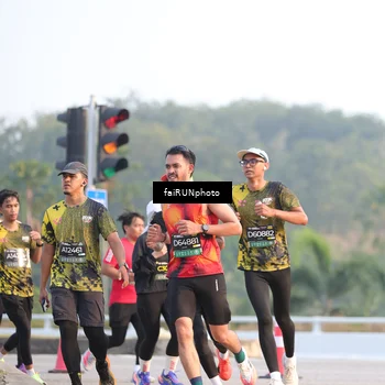Runner Photo 6489788