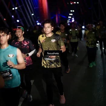 Runner Photo 6490006