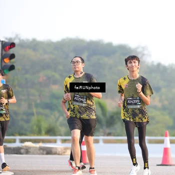 Runner Photo 6490066
