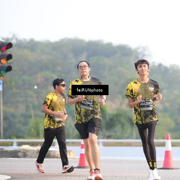 Runner Photo 6490085