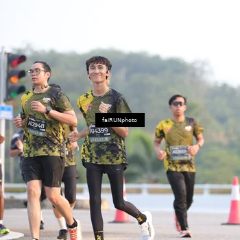 Runner Photo 6490117