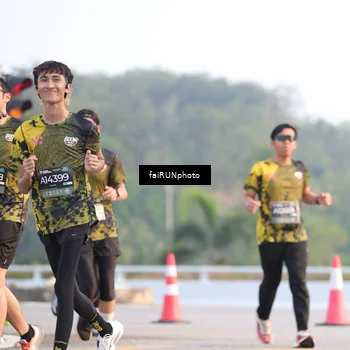 Runner Photo 6490159