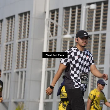 Runner Photo 6490296