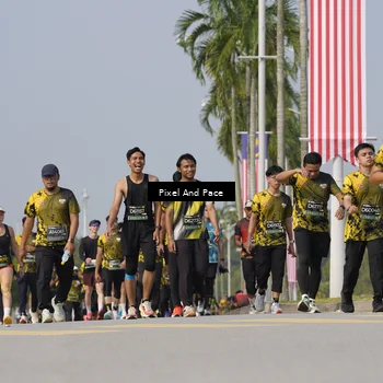 Runner Photo 6490317