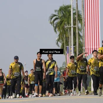 Runner Photo 6490334