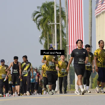 Runner Photo 6490361