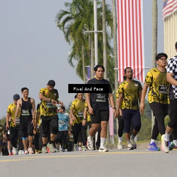 Runner Photo 6490364