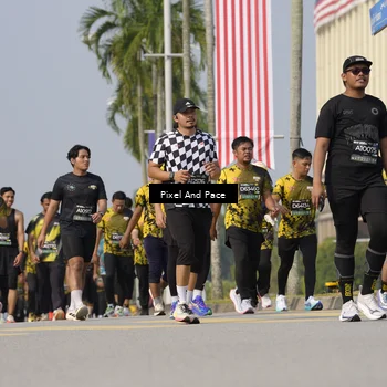 Runner Photo 6490388