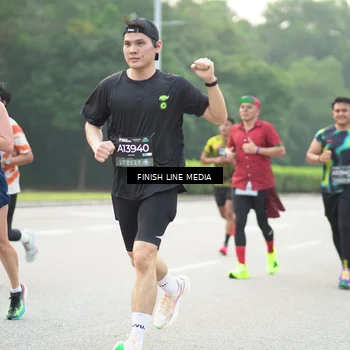 Runner Photo 6490390