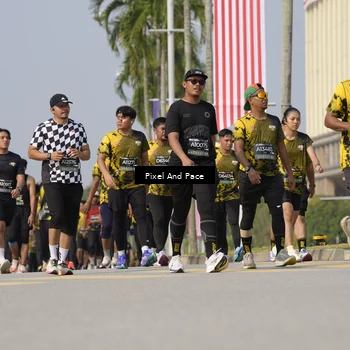 Runner Photo 6490405