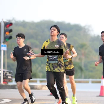 Runner Photo 6490426