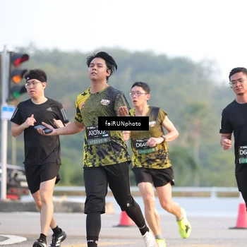 Runner Photo 6490430