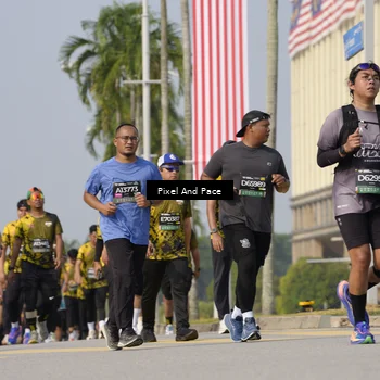 Runner Photo 6490438