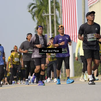 Runner Photo 6490468