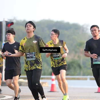 Runner Photo 6490473