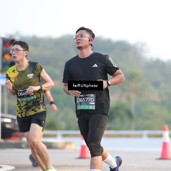Runner Photo 6490477