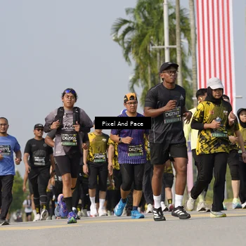 Runner Photo 6490504