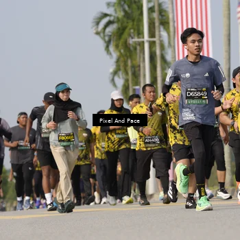 Runner Photo 6490544