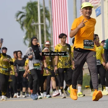 Runner Photo 6490568