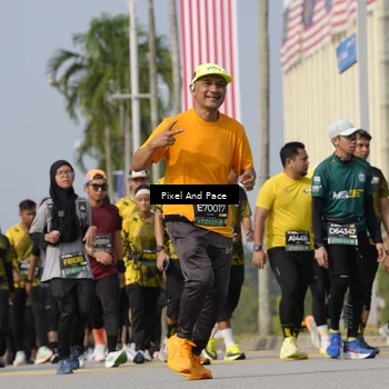Runner Photo 6490584