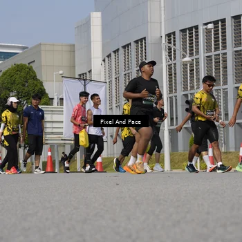 Runner Photo 6490714