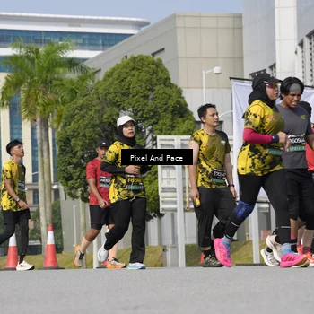 Runner Photo 6490756