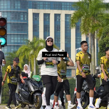 Runner Photo 6490997